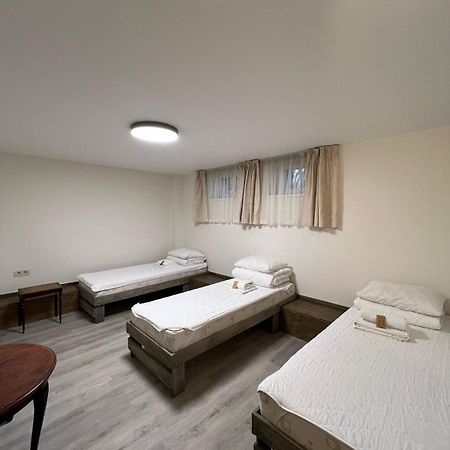 קלייפדה Kubu Ground Floor Rooms מראה חיצוני תמונה