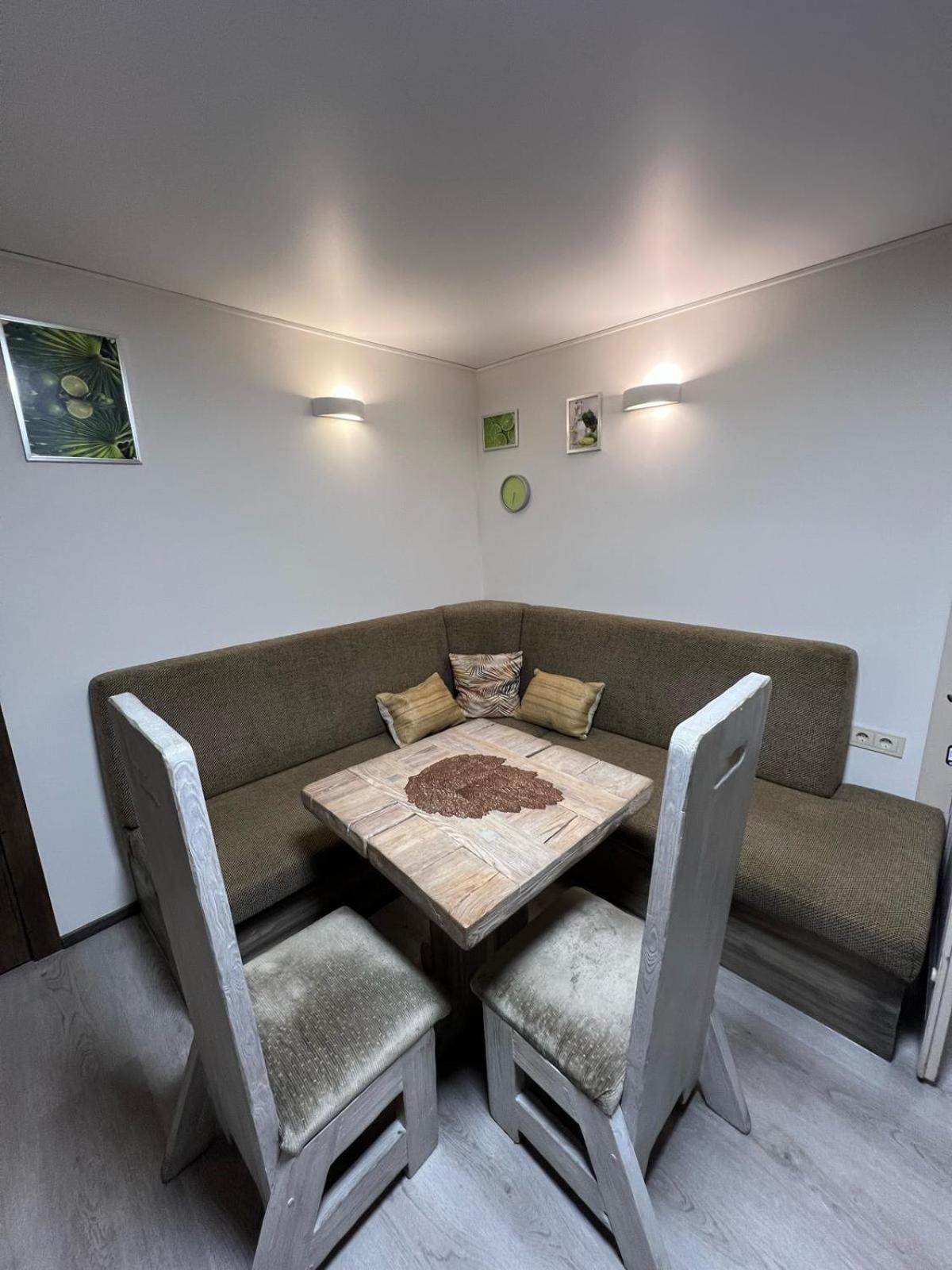 קלייפדה Kubu Ground Floor Rooms מראה חיצוני תמונה