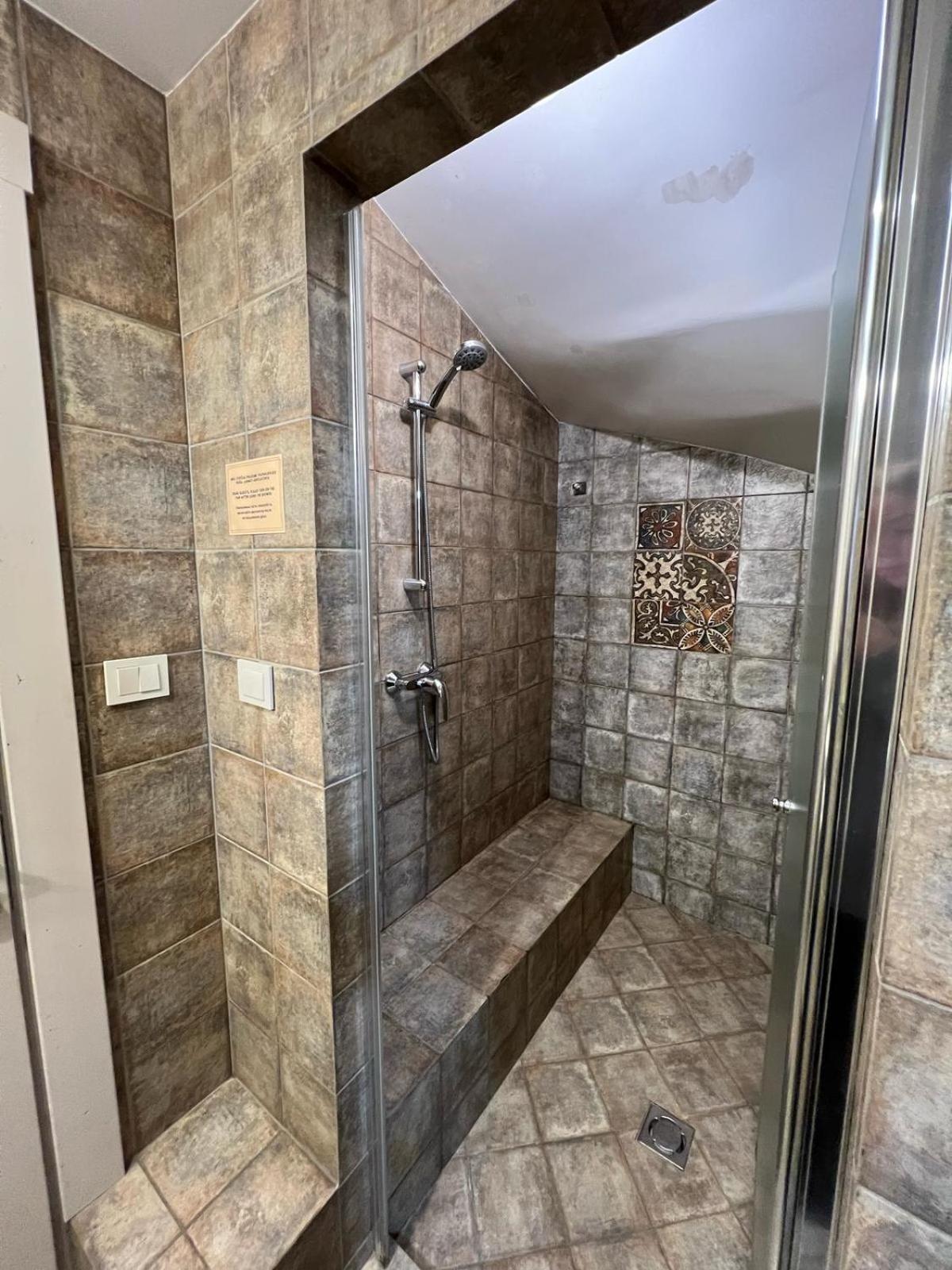 קלייפדה Kubu Ground Floor Rooms מראה חיצוני תמונה